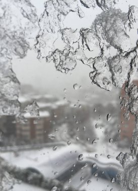 penceresinde street kar altında karşı buz