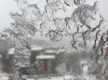 penceresinde street kar altında karşı buz