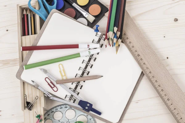 birden çok sabit ile okul şablona geri