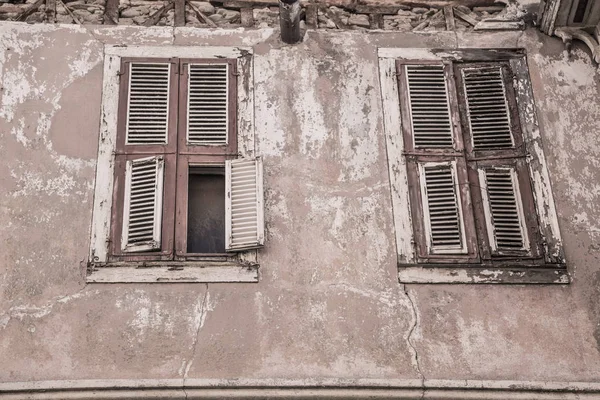 Pencere Panjur Bir Binanın Kapalı — Stok fotoğraf