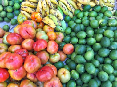 Olgun ve taze meyve ve sebzelerde Market