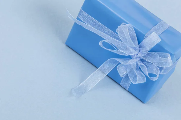 Caja de regalo azul — Foto de Stock