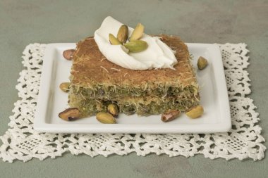 Fıstıklı Türk tatlısı.