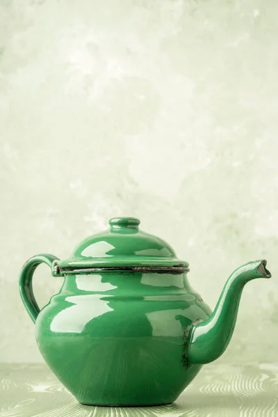 Closeup Green Enameled Retro Teapot Green Copy Space — Stock Photo, Image