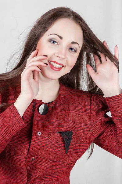 Retrato sorrindo jovem bonita mulher — Fotografia de Stock