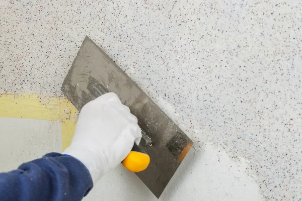 stock image Plastering walls with decorative plaster