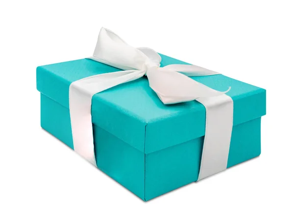 Caja de regalo con cinta blanca aislada sobre fondo blanco — Foto de Stock