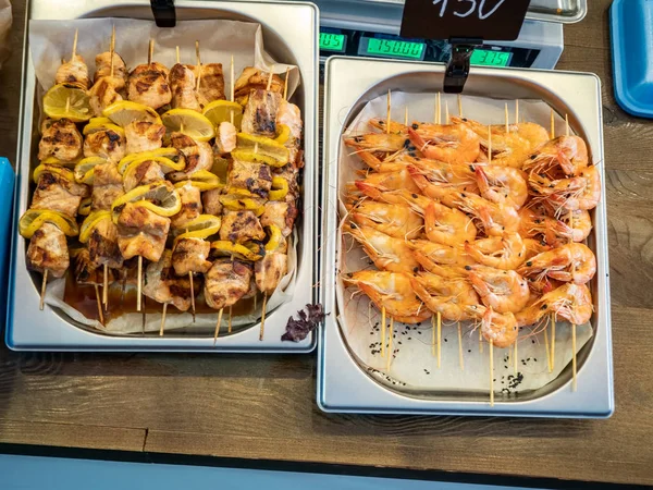 해산물 토마토를 꼬치에 — 스톡 사진