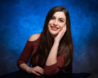Resmi Studio Kafkas lise kıdemli portresi