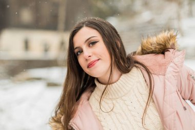 Caucasion lise kıdemli