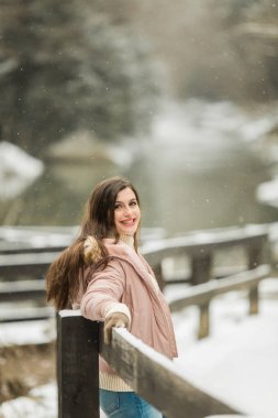 Caucasion lise kıdemli