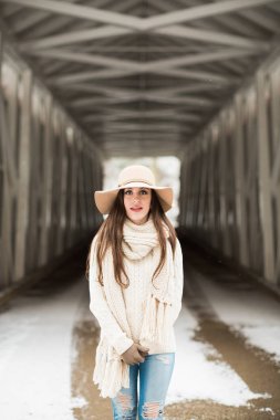 Caucasion lise kıdemli