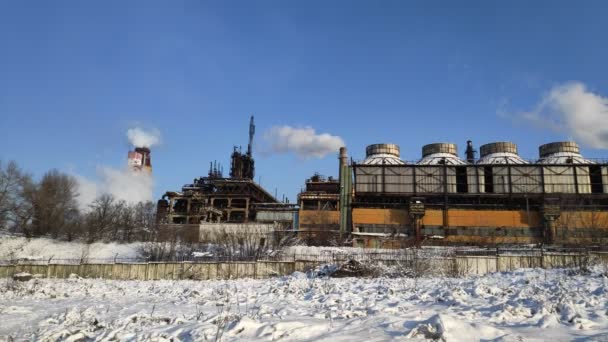 Белый Дым Труб Завода Промышленное Загрязнение — стоковое видео