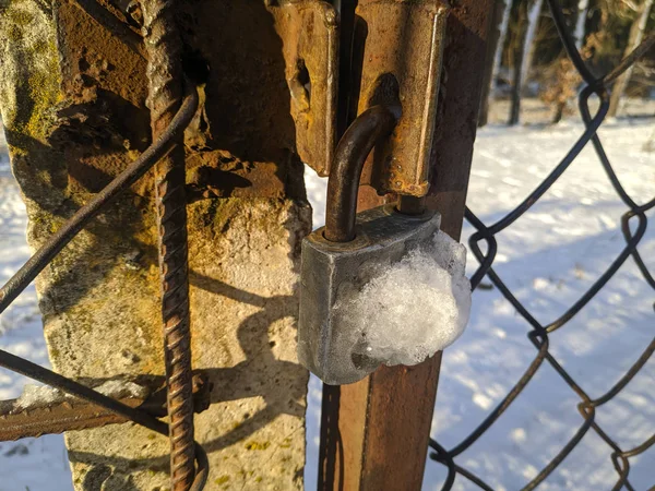 Bevroren Deur Slot Sneeuw Ijs Het Deurslot — Stockfoto