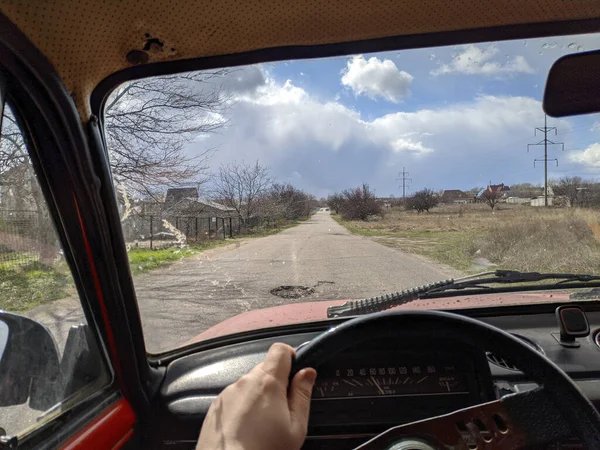 Motorista Cavalga Dentro Carro — Fotografia de Stock