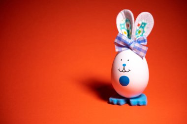 Paskalya yumurtaları. Paskalya tavşanı. Paskalya sembolizmi