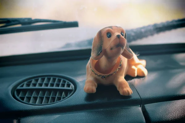 Cão Brinquedo Carro — Fotografia de Stock