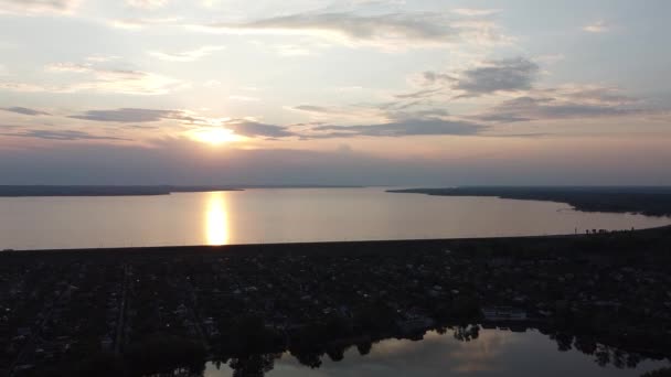 Landschaft Mit Einem Wunderschönen Sonnenuntergang — Stockvideo