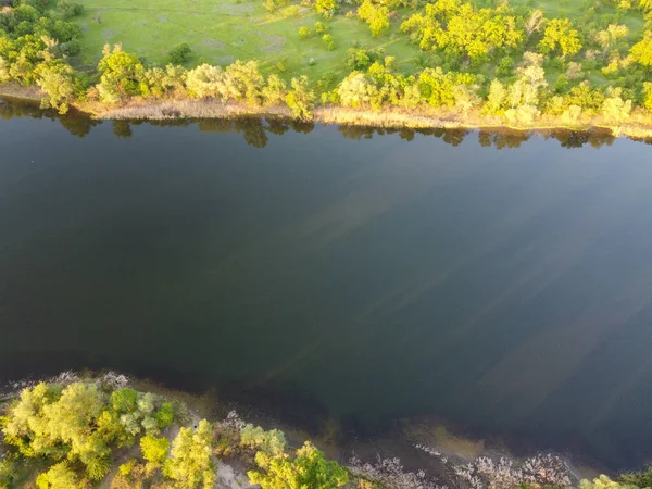 Pemandangan Indah Dari Ketinggian Daratan Dan Sungai Dari Atas — Stok Foto