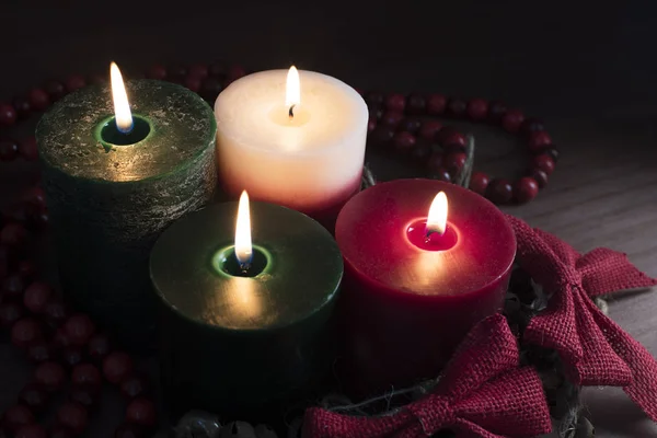 Cuatro velas de Navidad —  Fotos de Stock