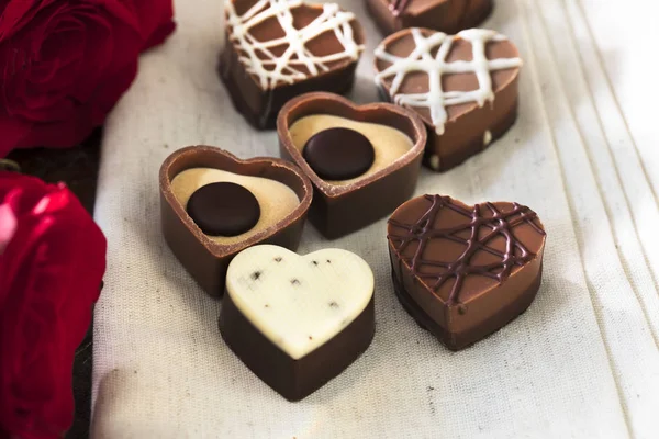 Chocolates en forma de corazón —  Fotos de Stock