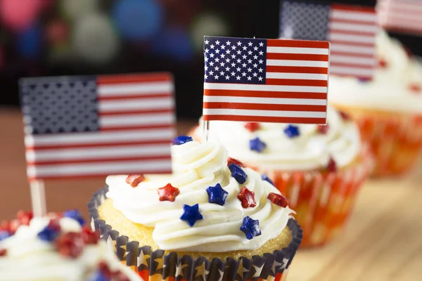 Červené bílé a modré vlastenecké Cupcakes — Stock fotografie