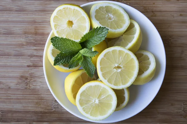 Bowl of Fresh Lemons — Stock Photo, Image