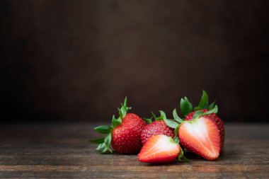 Taze Olmuş Çilekler Yaşamın Durgunluğu