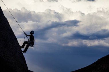 rappelling dağcı.