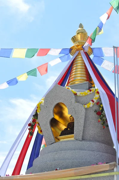 Budist stupa açılışı