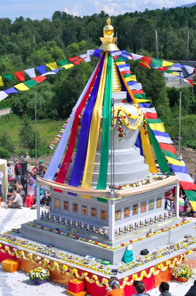 Budist stupa açılışı