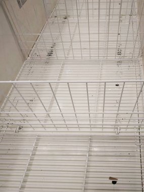 Depolarda boş tezgahlar