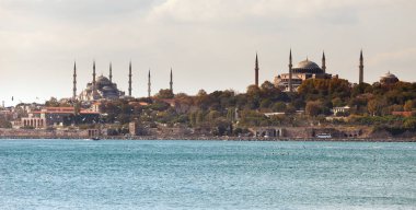 Tarihi Istanbul 'un merkezinde gün batımında. Türkiye.