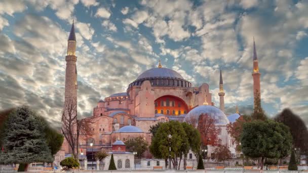 Hagia Sophia w Stambule. Światowej sławy zabytek architektury bizantyjskiej. — Wideo stockowe