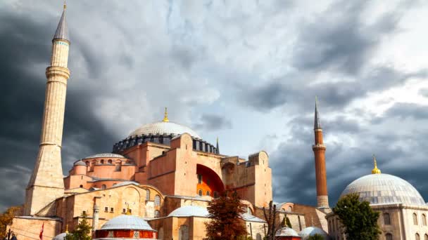 Hagia Sophia w Stambule. Światowej sławy zabytek architektury bizantyjskiej. — Wideo stockowe