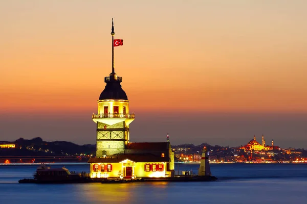 Lányok torony, Isztambul, Törökország. — Stock Fotó