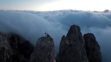 gündoğumu Ai-Petri dağlarda. Alupka, Crimea