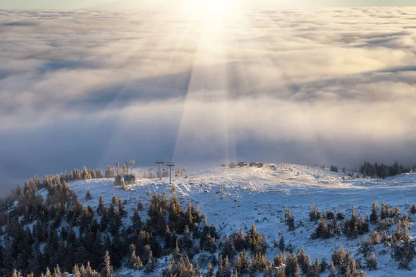 Vinter Karpaterna landskap, Europa berg, underbara värld. — Stockfoto