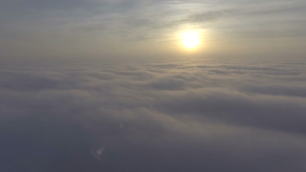 Vue aérienne au-dessus des nuages. — Video