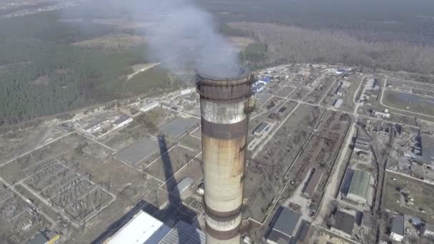 Antenne van een kolen brand kerncentrale, close-up — Stockvideo