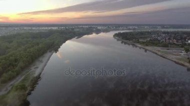 Sis Nehri şafağın havadan görünümü