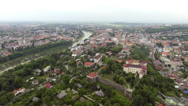 Letecký pohled na hrad Užhorod, Ukrajina — Stock video