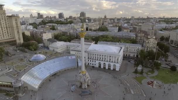 Київ - Липень 6,2017: повітряна. Майдан Незалежності, Київ — стокове відео