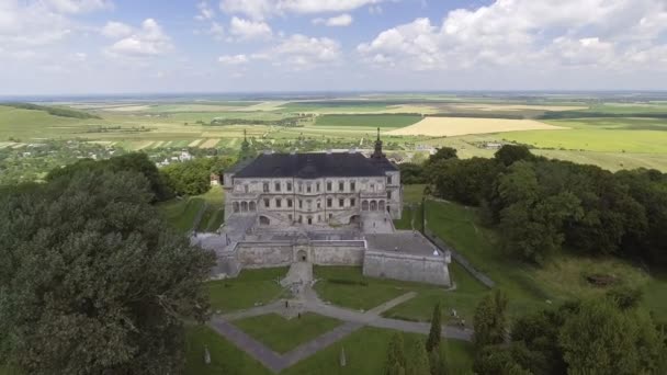 4K. Veduta aerea del castello di Pidhorodetsky nella regione di Lviv, Ucraina — Video Stock