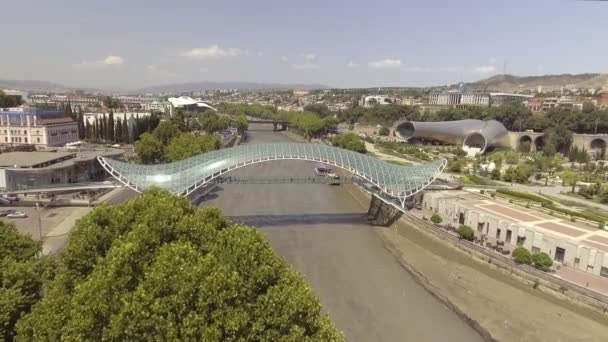 Grúzia Tbiliszi fővárosában. A légi felvétel a központ Tbiliszi — Stock videók