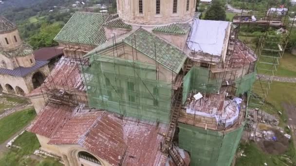 Vista aérea del monasterio de los Gelati, Motsameta, Kutaisi, Georgia — Vídeos de Stock