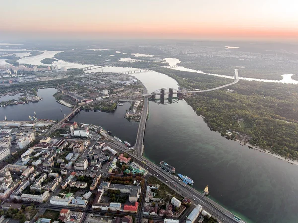 Groen en mooie centrum van Kiev, Oekraïne — Stockfoto