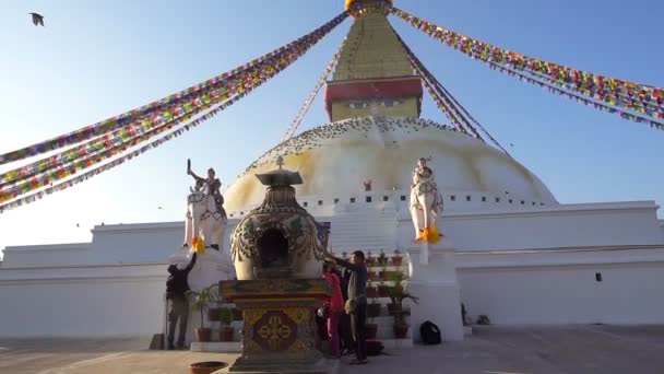 카트만두 계곡, 네팔 카트만두, 네팔-11 월 21 일, 2017: Boudhanath Stupa — 비디오