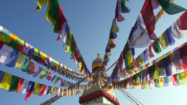 Symbol z Nepálu, oči Buddhů v Káthmándú. — Stock video