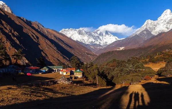 Mt. Ama Dablam Everest bölgesi Himalayalar. Nepal